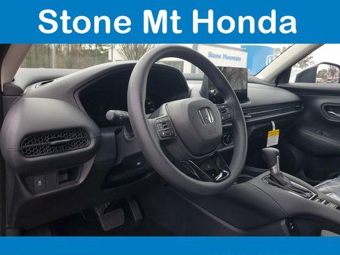 New 2026 Honda HR-V LX image 18