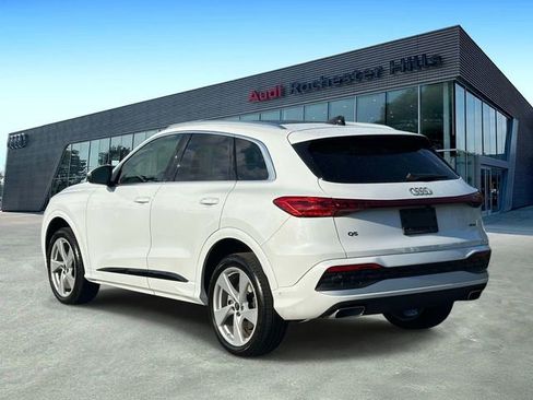 Used 2025 Audi Q5 Premium Plus w/ Premium Plus AWD/4WD image 4
