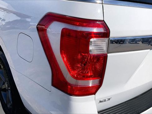 Used 2021 Ford Expedition XLT AWD/4WD image 28