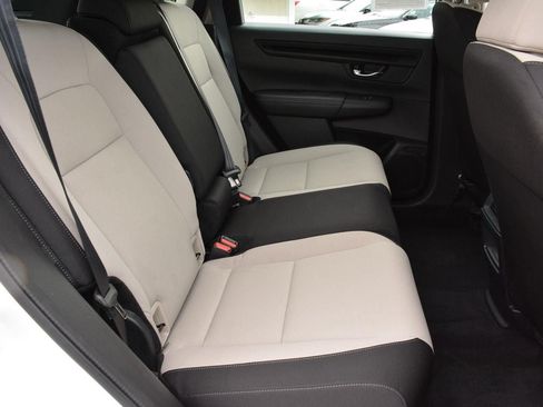 Used 2024 Honda CR-V LX image 17