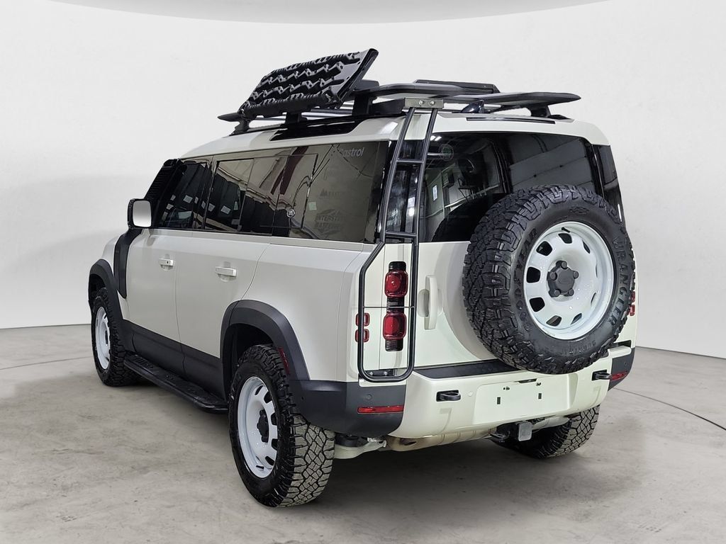 Used 2024 Land Rover Defender 110 S AWD/4WD image 3