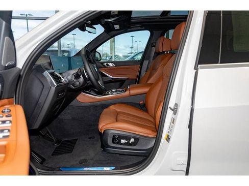 New 2026 BMW X5 xDrive50e image 54