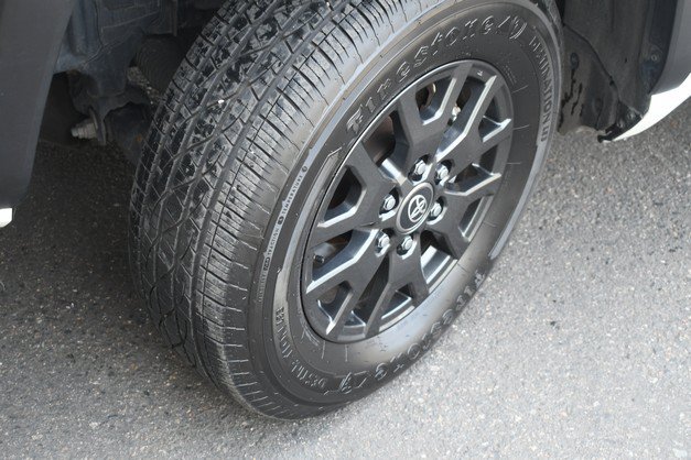 Certified 2025 Toyota 4Runner SR5 AWD/4WD image 11