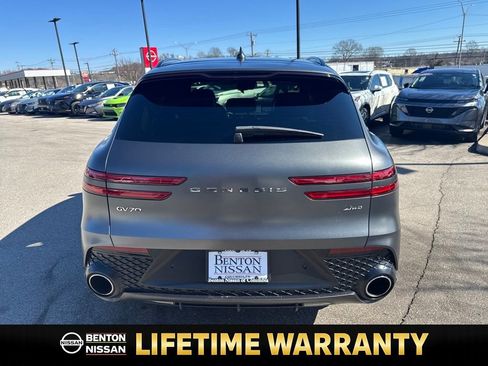 Used 2024 Genesis GV70 2.5T w/ Sport Prestige Package image 7