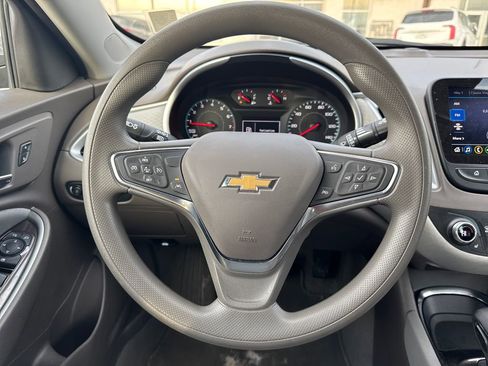 Used 2024 Chevrolet Malibu LT image 14