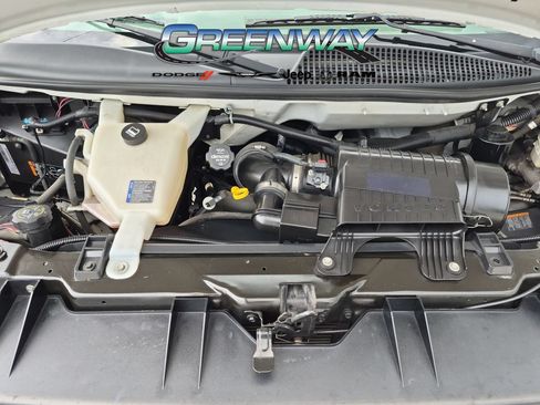 Used 2017 Chevrolet Express 2500 RWD image 7