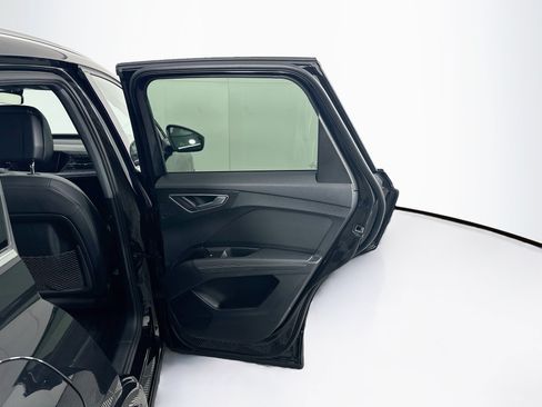 Used 2023 Audi Q4 e-tron Premium Plus RWD image 31
