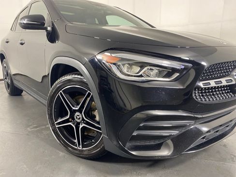 Used 2023 Mercedes-Benz GLA 250 4MATIC image 3