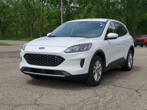 Used 2020 Ford Escape SE AWD/4WD image 2