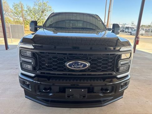Used 2024 Ford F250 Lariat w/ Sport Appearance Package AWD/4WD image 2