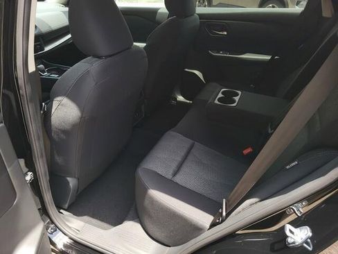 New 2025 Nissan Rogue SV image 17