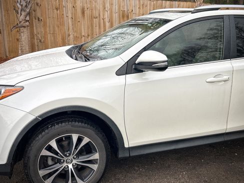 Used 2015 Toyota RAV4 Limited image 3