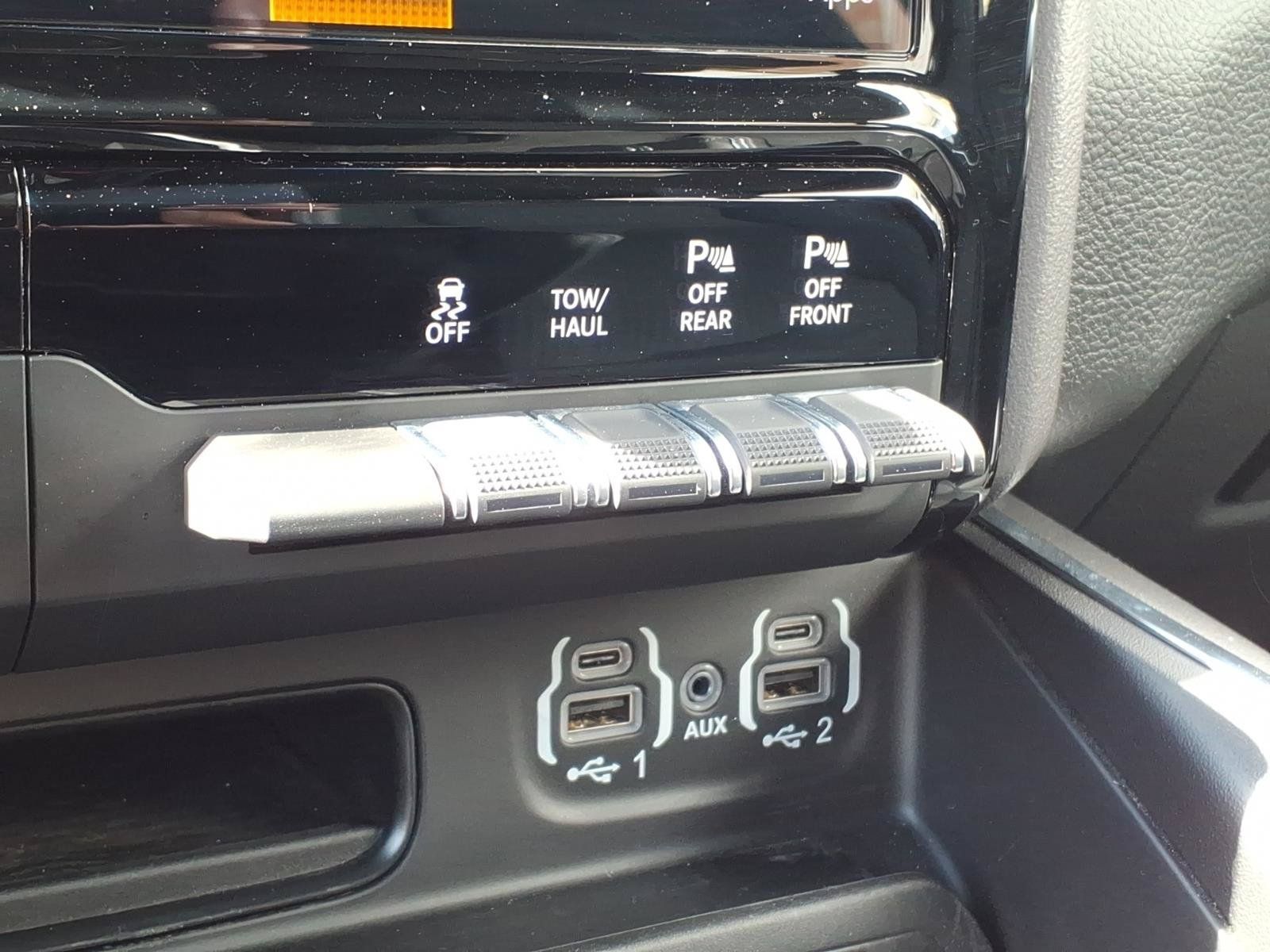 Used 2024 RAM 1500 Big Horn AWD/4WD image 15