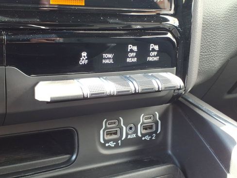 Used 2024 RAM 1500 Big Horn AWD/4WD image 15