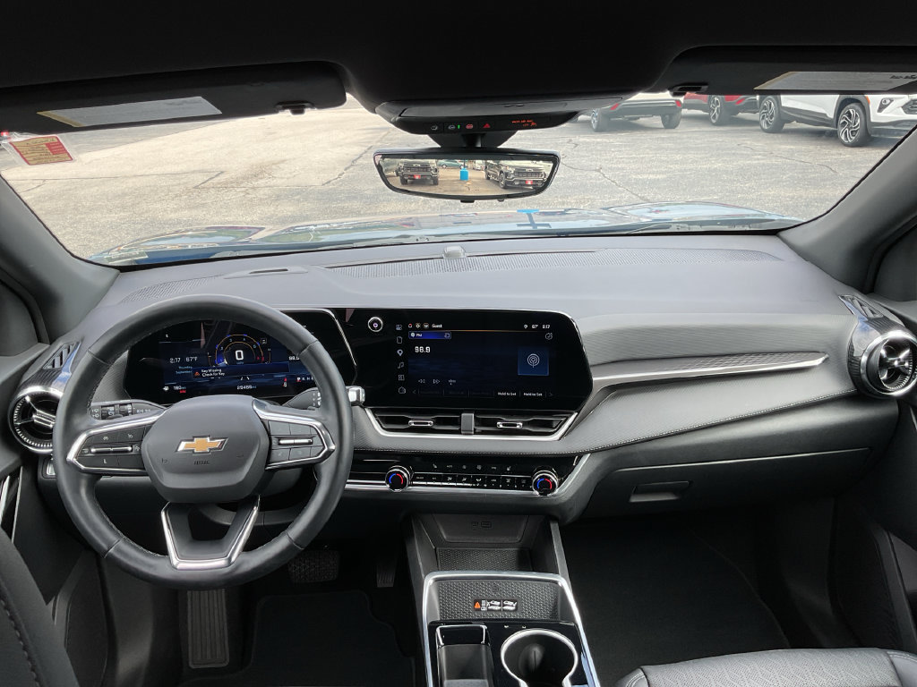 Used 2025 Chevrolet Equinox LT w/ Convenience Package II FWD image 28