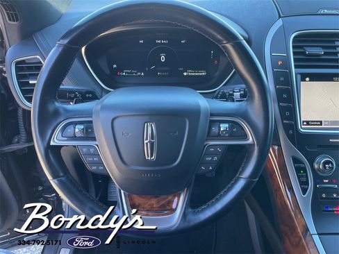 Used 2019 Lincoln Nautilus Reserve image 7