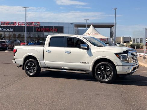 Certified 2023 Nissan Titan Platinum Reserve w/ Moonroof Package AWD/4WD image 8