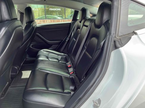 Used 2020 Tesla Model 3 Standard Range Plus image 41