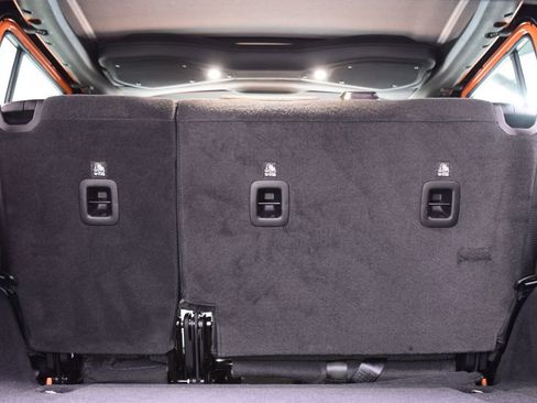 Used 2025 Jeep Wrangler Sport image 21