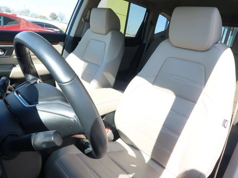 Used 2022 Honda CR-V Touring image 18