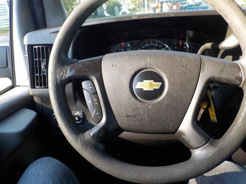 Used 2012 Chevrolet Express 3500 image 24