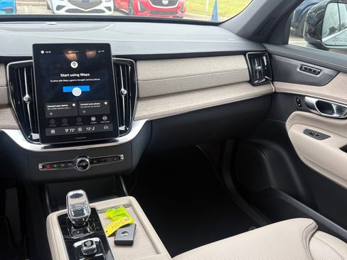 New 2026 Volvo XC90 B6 Ultra w/ Protection Package Premier image 12