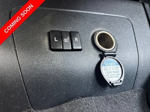 Used 2015 Toyota Prius Five FWD image 28