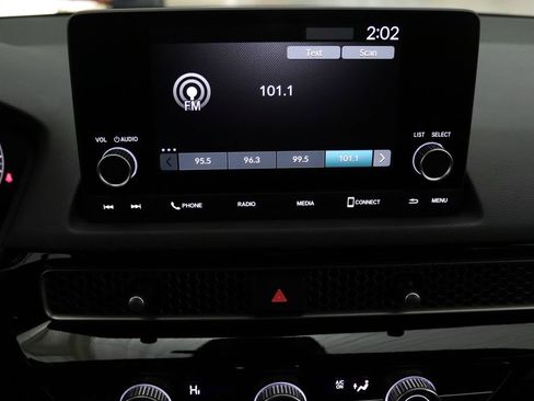 Used 2023 Honda Civic Sport image 17