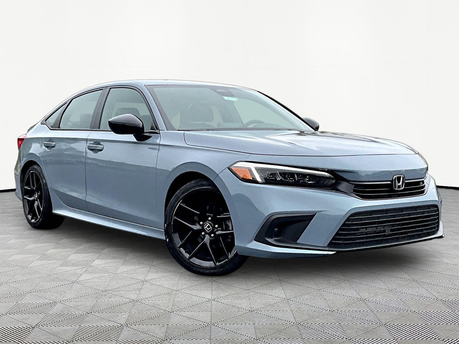 Used 2024 Honda Civic Sport image 3