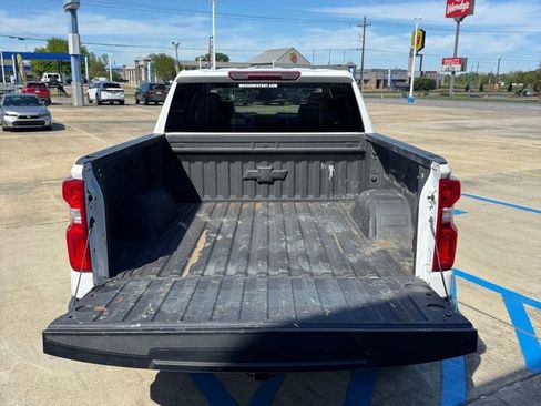 Used 2025 Chevrolet Silverado 1500 LT Trail Boss w/ Protection Package image 7