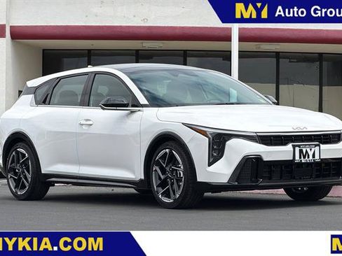 New 2026 Kia K4 GT-Line FWD image 1