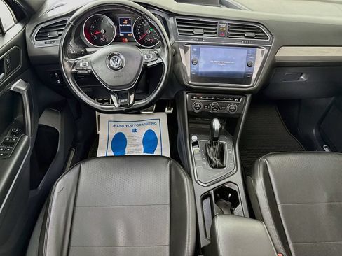 Used 2021 Volkswagen Tiguan SE FWD image 28