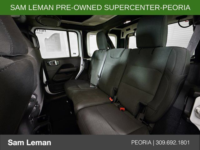 Used 2022 Jeep Wrangler Unlimited Sahara AWD/4WD image 22