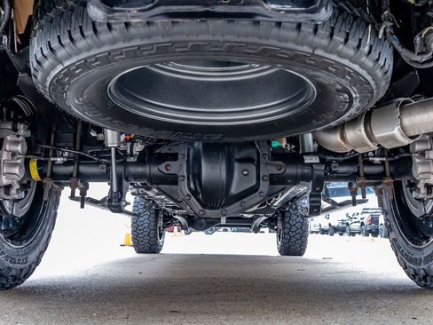 Used 2025 Ford F350 Platinum AWD/4WD image 16