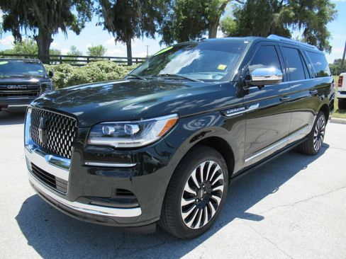 Used 2023 Lincoln Navigator L Black Label AWD/4WD image 4