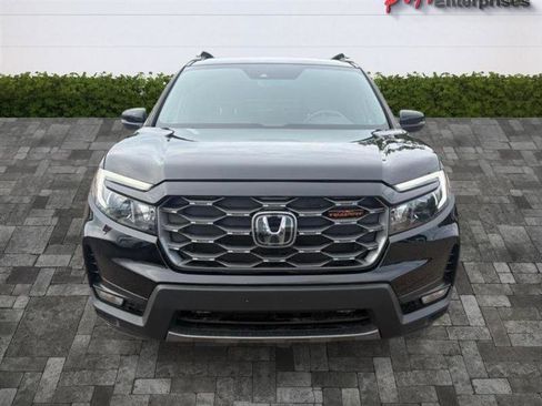 Used 2023 Honda Passport TrailSport image 6