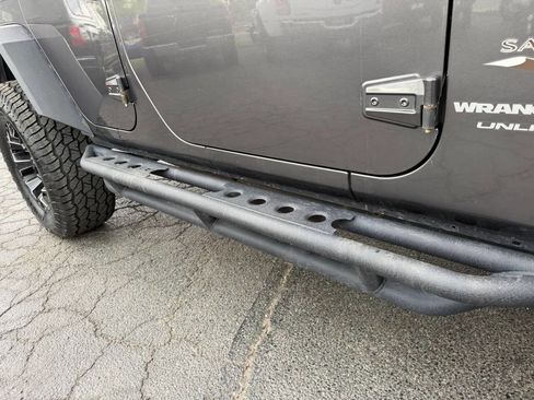 Used 2018 Jeep Wrangler Unlimited Sahara image 87