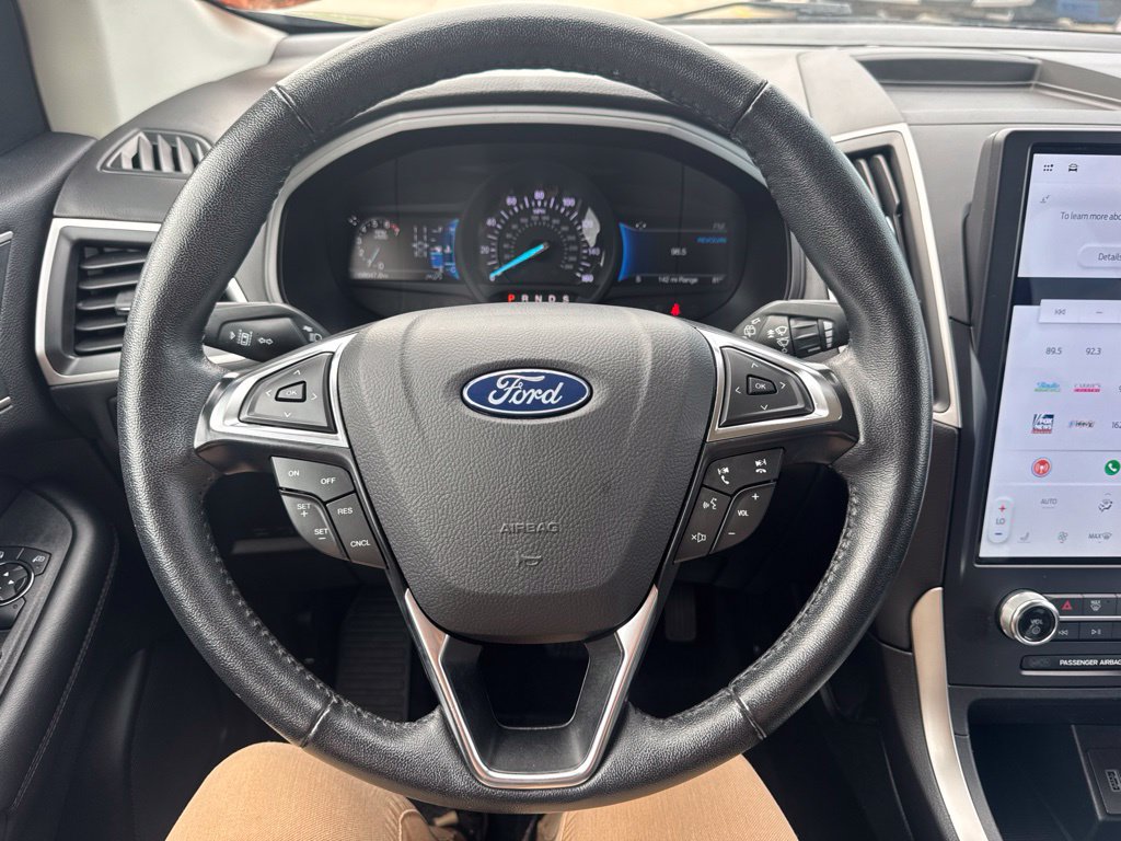 Used 2024 Ford Edge SEL AWD/4WD image 10
