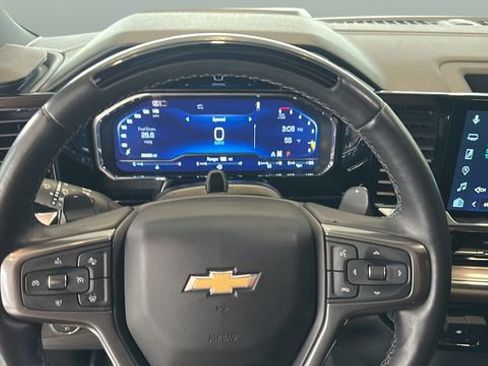Used 2024 Chevrolet Silverado 1500 High Country w/ High Country Premium Package AWD/4WD image 14