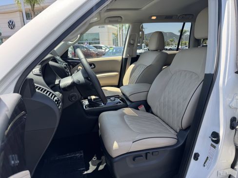 Used 2024 Nissan Armada Platinum w/ Captain's Chairs Package RWD image 14
