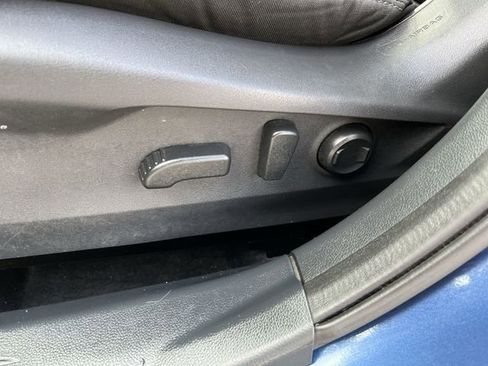 Used 2022 Subaru Outback Premium image 16