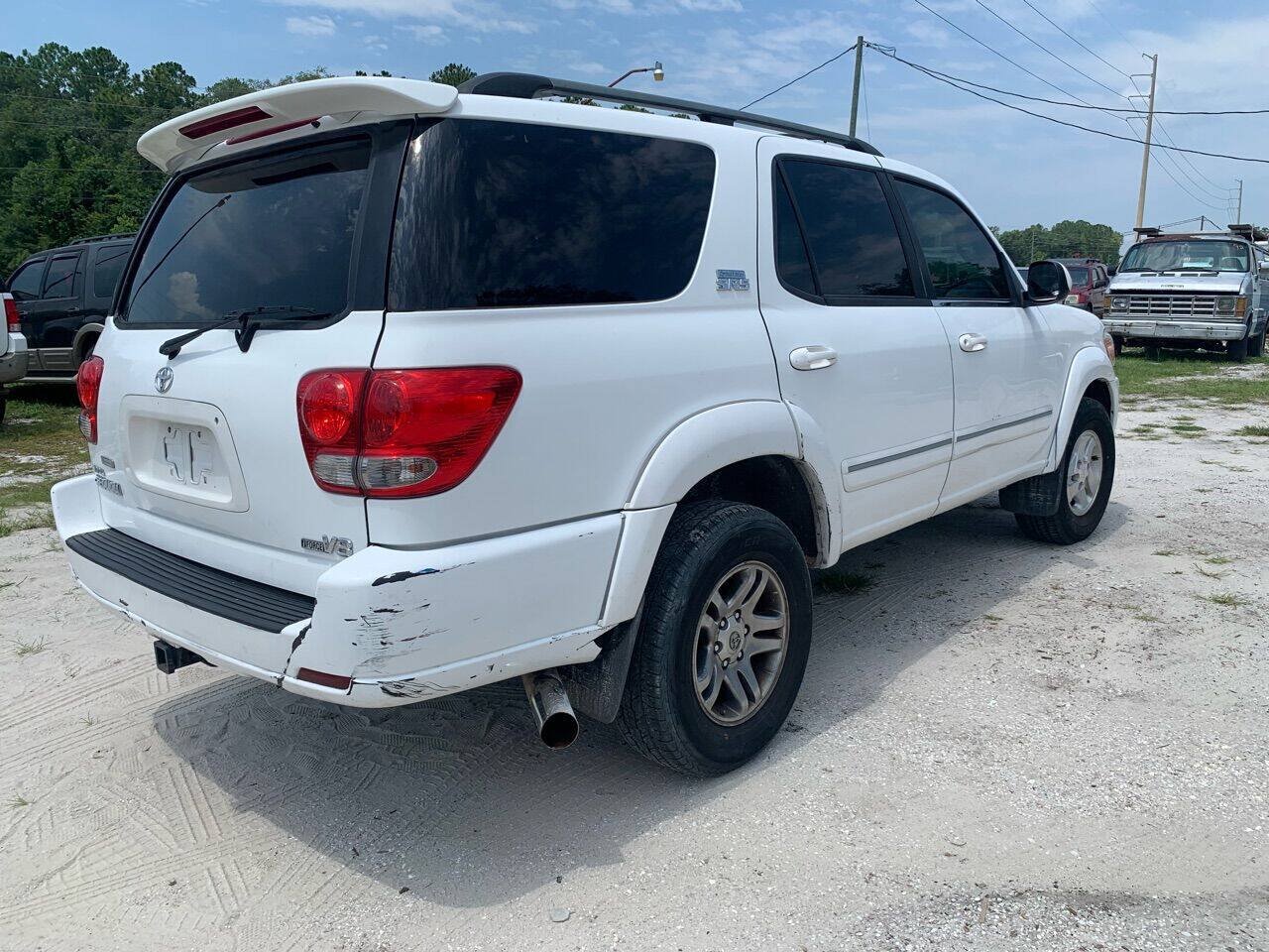 Used 2006 Toyota Sequoia SR5 RWD image 5