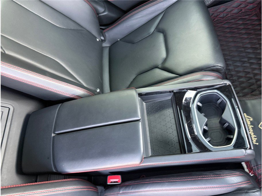Used 2019 Lamborghini Urus AWD/4WD image 35