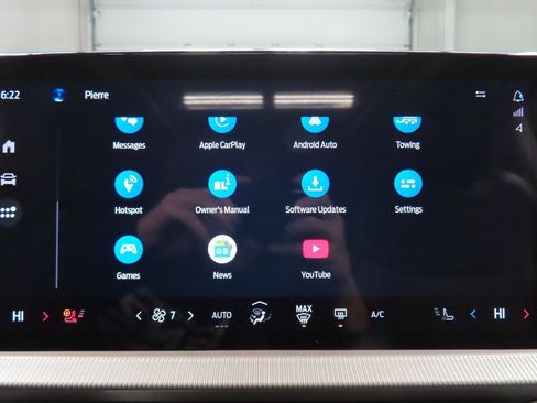 Used 2025 Ford Explorer Active w/ Active Comfort Package image 18