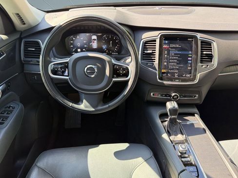 Used 2020 Volvo XC90 T6 Momentum w/ Protection Package Premier AWD/4WD image 27
