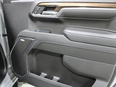 Used 2024 Chevrolet Silverado 1500 RST w/ Convenience Package II AWD/4WD image 26