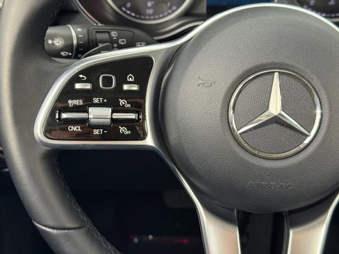 Used 2021 Mercedes-Benz GLC 300 w/ Premium Package image 21