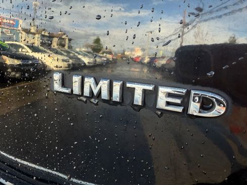 Used 2014 Jeep Compass Limited image 8