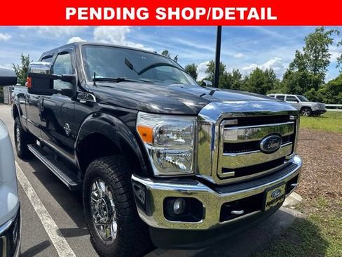 Used 2016 Ford F250 Lariat w/ Lariat Ultimate Package AWD/4WD image 2