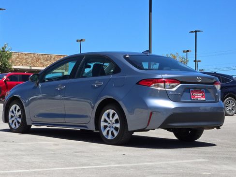 Certified 2025 Toyota Corolla LE FWD image 3